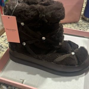 Winter 🥾 boots !!!! New!!!!